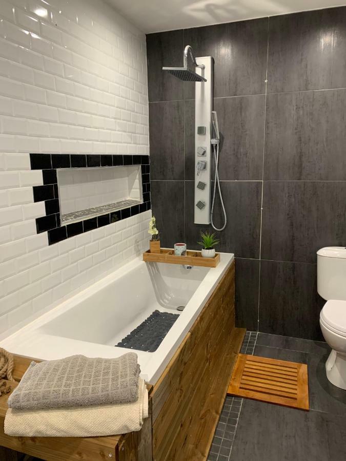 Appartement Neuf Tt Confort - Terrasse Ensoleillee บอร์โก ภายนอก รูปภาพ
